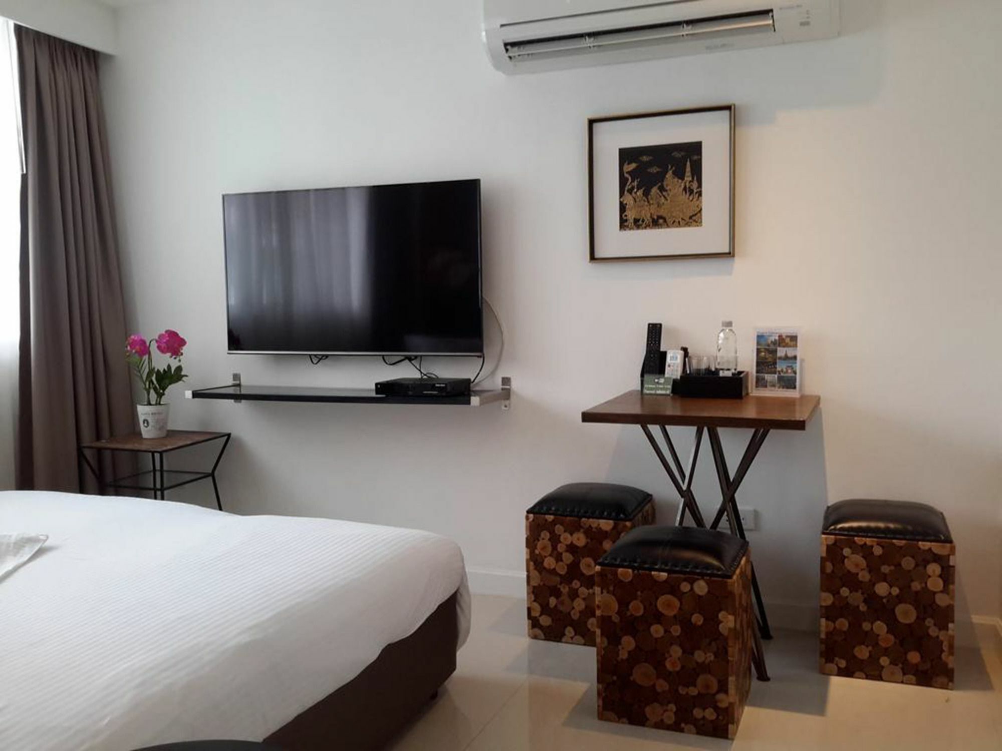 Check In Saladaeng (Adults Only) 호텔 방콕 외부 사진