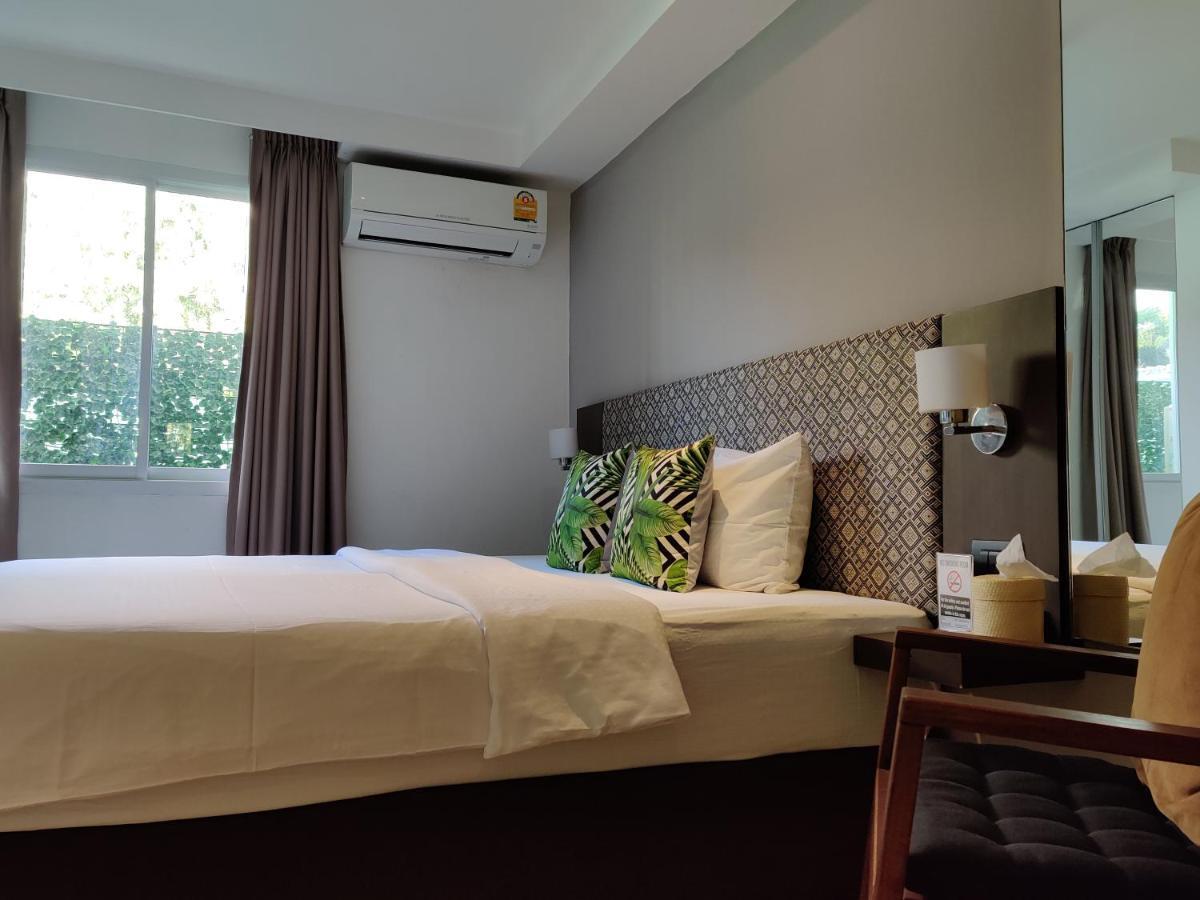 Check In Saladaeng (Adults Only) 호텔 방콕 외부 사진